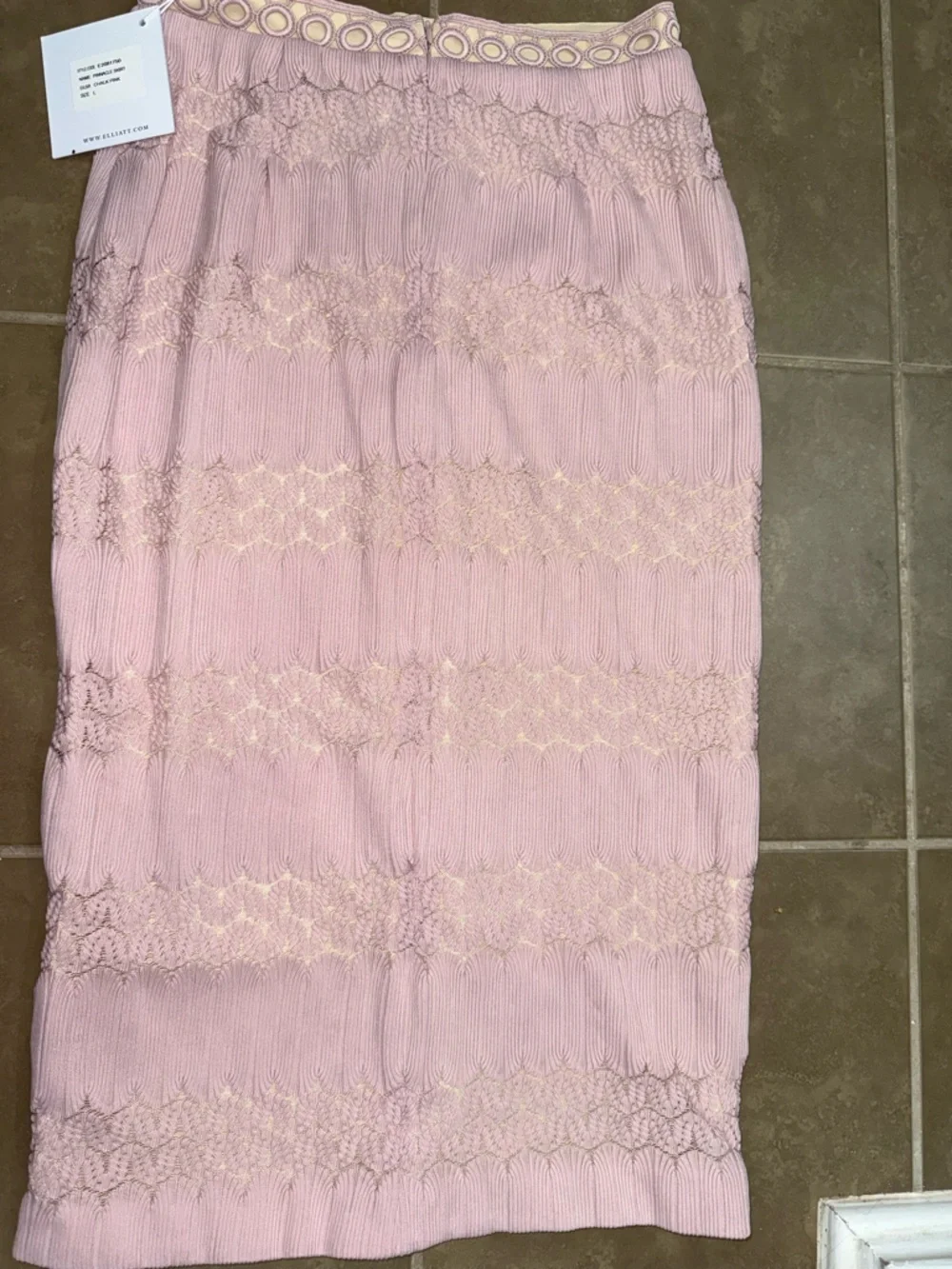 ✨New✨ Elliatt Skirt